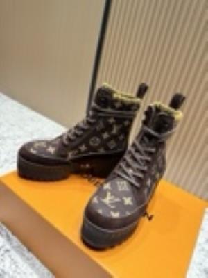 wholesale quality women louis vuitton shoes model no. 546